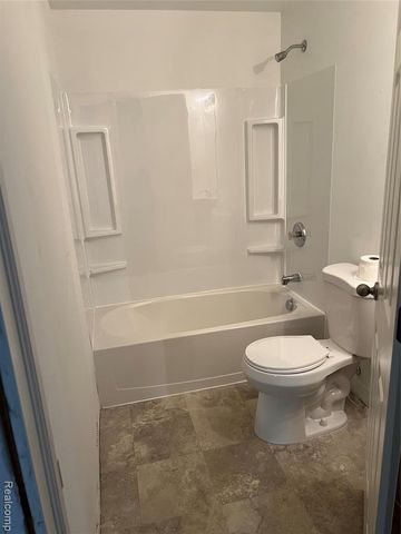 1533 Vermont Avenue, Marysville, MI 48040