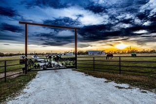 327 Diserens Road, North Zulch, TX 77872