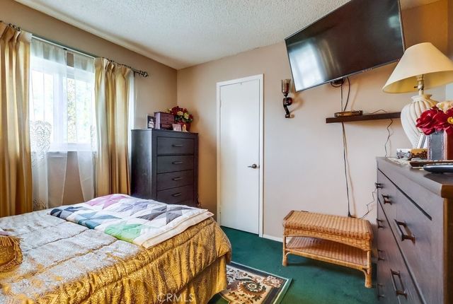 21045 Susan Carole, Saugus, CA 91350