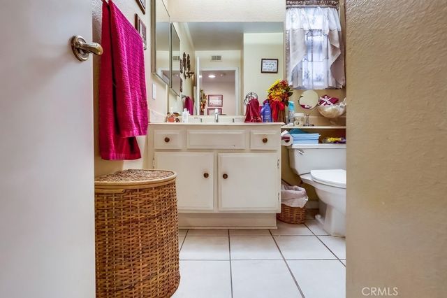 21045 Susan Carole, Saugus, CA 91350