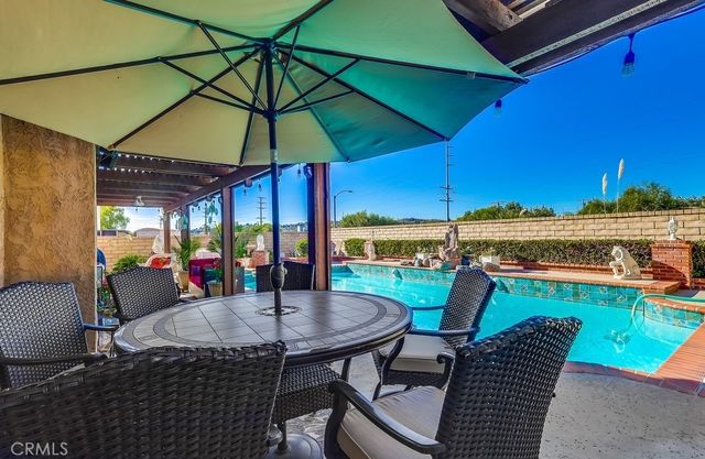 21045 Susan Carole, Saugus, CA 91350