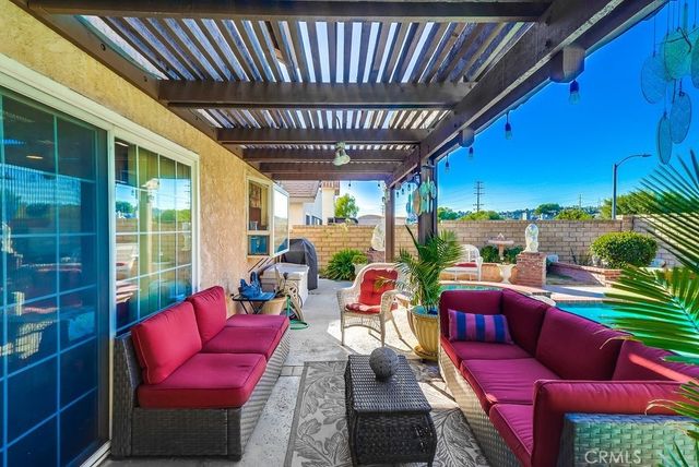 21045 Susan Carole, Saugus, CA 91350