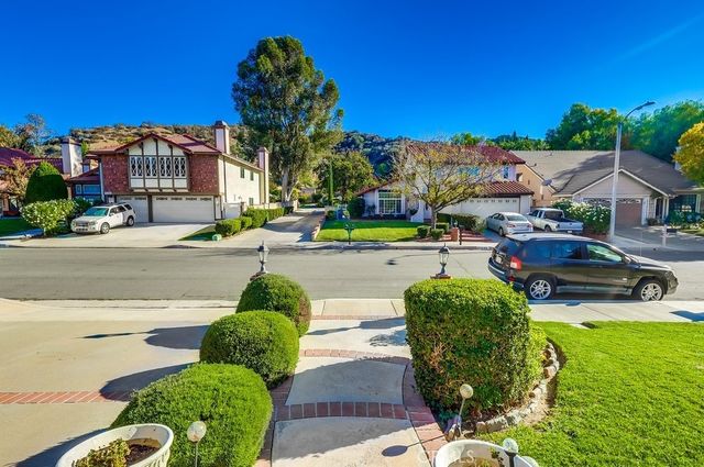 21045 Susan Carole, Saugus, CA 91350