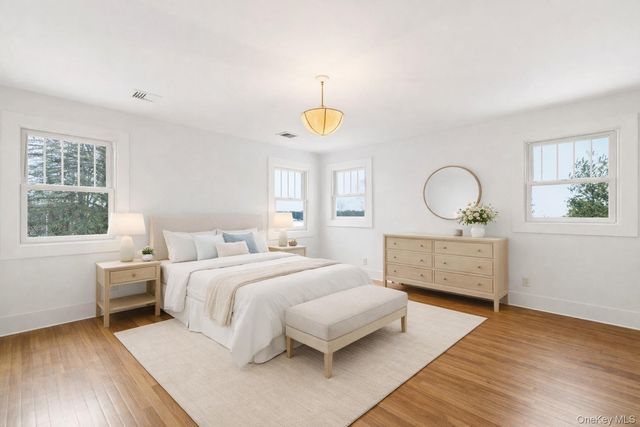 7 Landing Road, Huntington, NY 11743