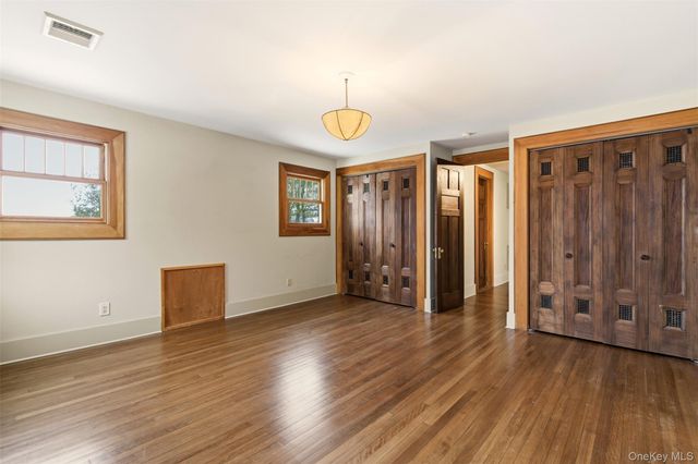 7 Landing Road, Huntington, NY 11743