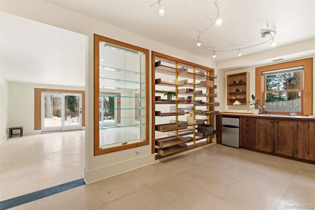 7 Landing Road, Huntington, NY 11743