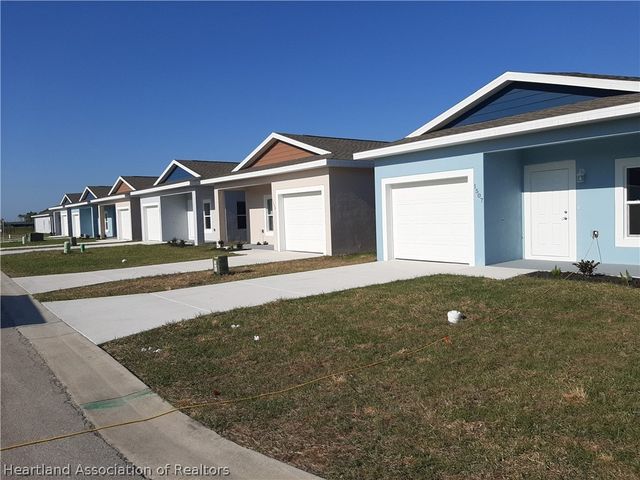 1509 Las Villas Boulevard, Sebring, FL 33872