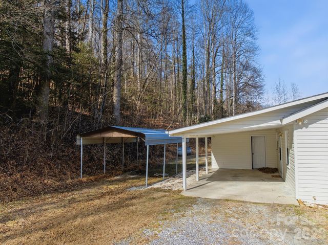 2531 Indian Grave Road, Lenoir, NC 28645