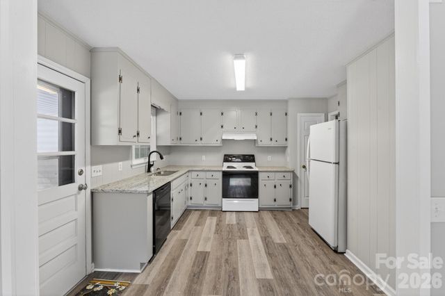 2531 Indian Grave Road, Lenoir, NC 28645