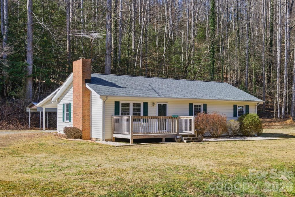 2531 Indian Grave Road, Lenoir, NC 28645