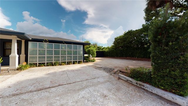 218 S MATANZAS AVENUE, Tampa, FL 33609
