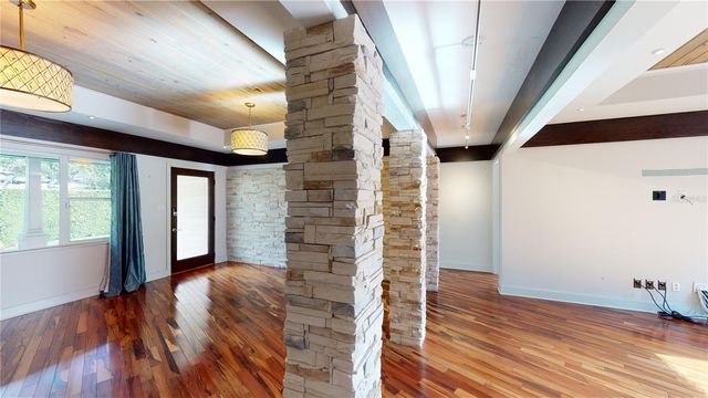 218 S MATANZAS AVENUE, Tampa, FL 33609