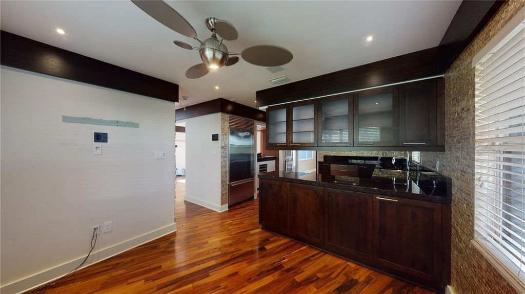 Image 26 of property listing at 218 S MATANZAS AVENUE, Tampa, FL 33609