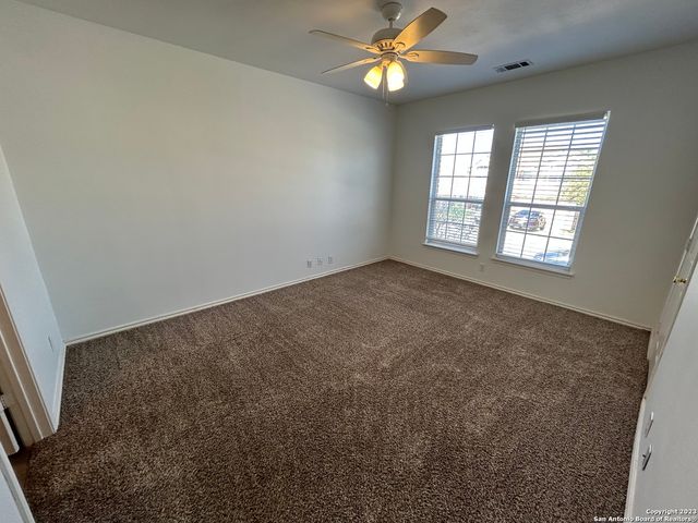 166 Red Hawk Rdg, San Antonio, TX 78258