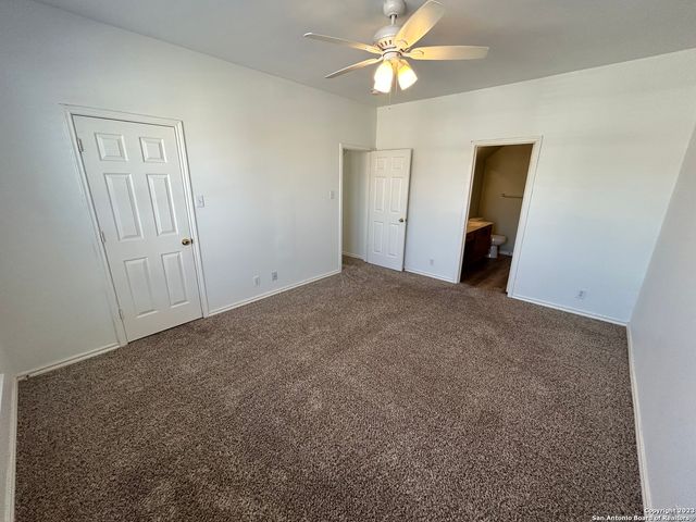 166 Red Hawk Rdg, San Antonio, TX 78258