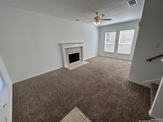 166 Red Hawk Rdg, San Antonio, TX 78258