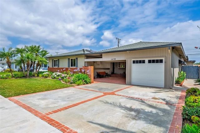 14132 Carfax, Tustin, CA 92780