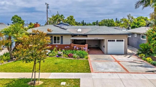 14132 Carfax, Tustin, CA 92780