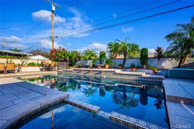 14132 Carfax, Tustin, CA 92780