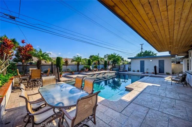 14132 Carfax, Tustin, CA 92780