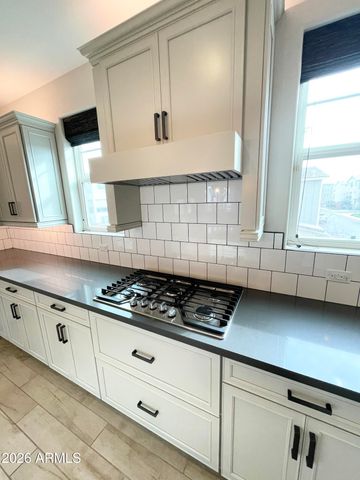 703 W BROWNING Place, Chandler, AZ 85286