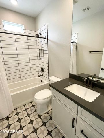 703 W BROWNING Place, Chandler, AZ 85286