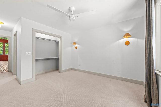 7705 Foxfire Drive SE, Huntsville, AL 35802