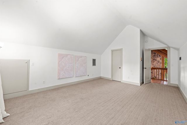 7705 Foxfire Drive SE, Huntsville, AL 35802