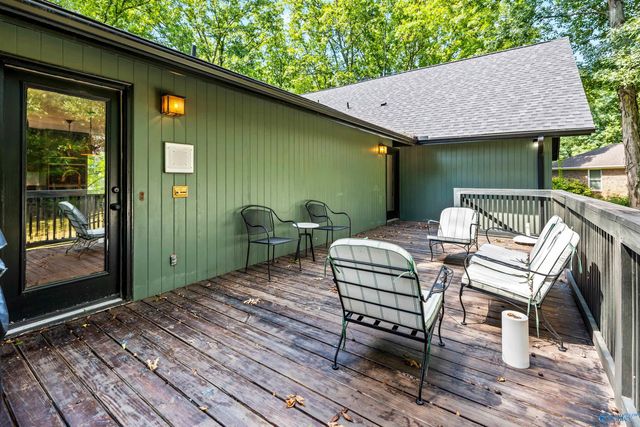 7705 Foxfire Drive SE, Huntsville, AL 35802