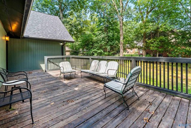 7705 Foxfire Drive SE, Huntsville, AL 35802