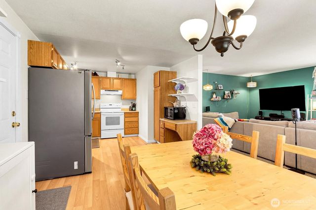 17532 24th Avenue SE, Bothell, WA 98012