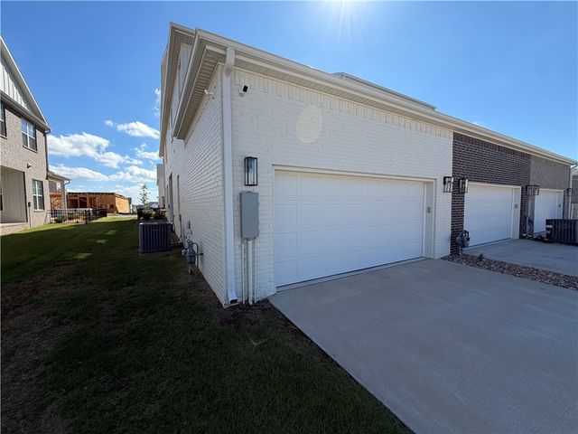 2816 Arlington Boulevard, Bentonville, AR 72713