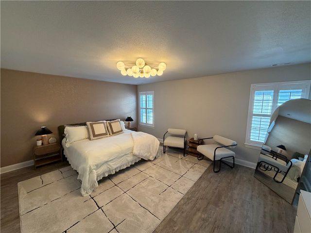 2816 Arlington Boulevard, Bentonville, AR 72713