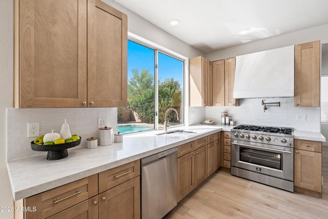 15825 S 1ST Avenue, Phoenix, AZ 85045