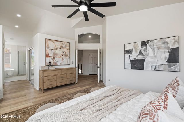 15825 S 1ST Avenue, Phoenix, AZ 85045