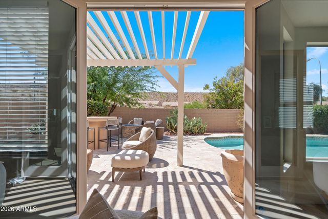15825 S 1ST Avenue, Phoenix, AZ 85045