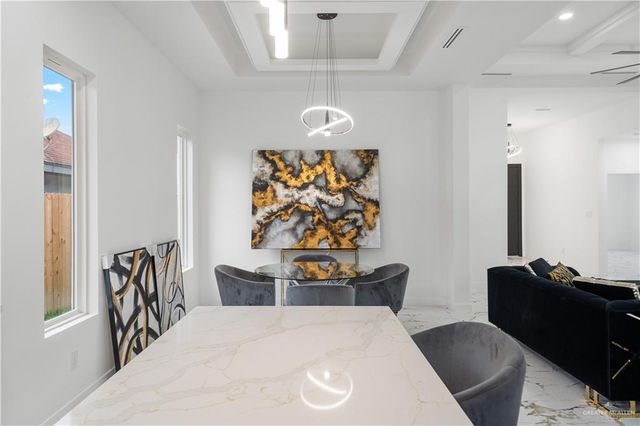 903 W La Quinta Avenue, Pharr, TX 78577