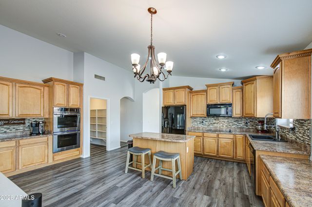 29011 N CALCITE Way, San Tan Valley, AZ 85143