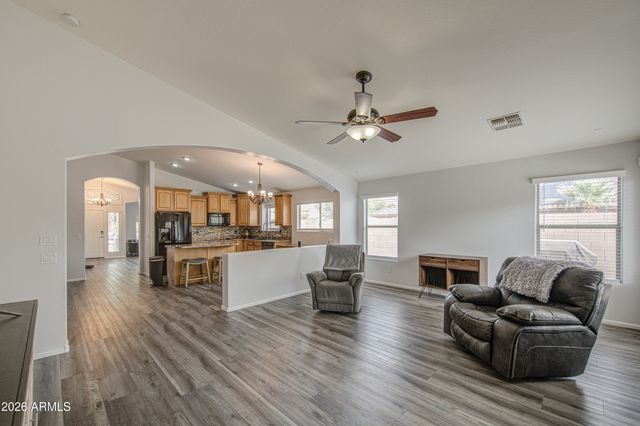 29011 N CALCITE Way, San Tan Valley, AZ 85143