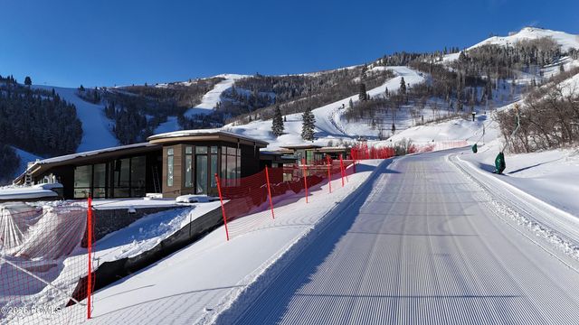 8669 N Ski Beach Way, Park City, UT 84060