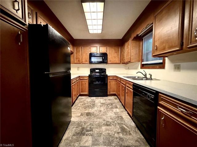 103 Aspen Court, Winston-salem, NC 27106