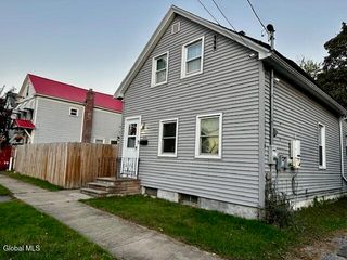1016 4th Street, Rensselaer, NY 12144