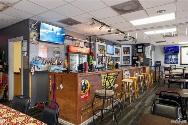 1810 W Griffin Parkway, Mission, TX 78572