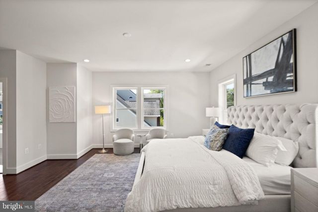 1830 CHERRI DR, Falls Church, VA 22043