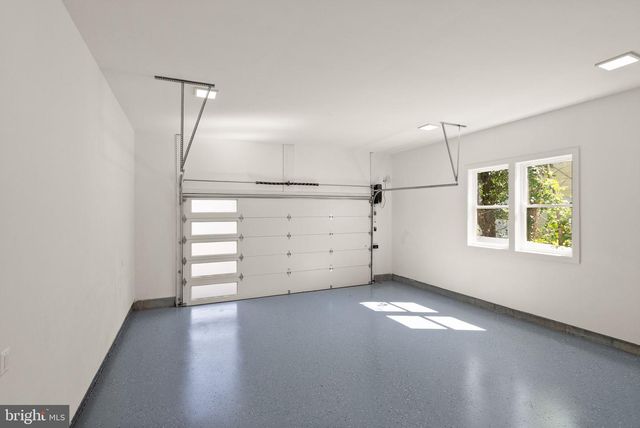 1830 CHERRI DR, Falls Church, VA 22043