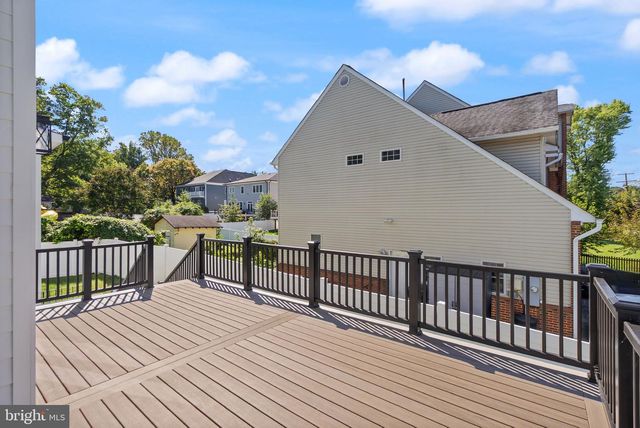 1830 CHERRI DR, Falls Church, VA 22043