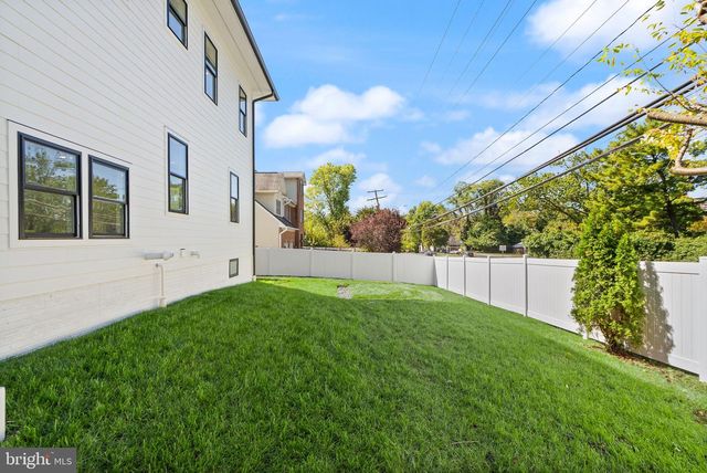 1830 CHERRI DR, Falls Church, VA 22043