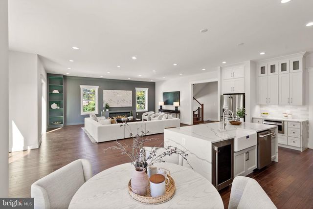 1830 CHERRI DR, Falls Church, VA 22043