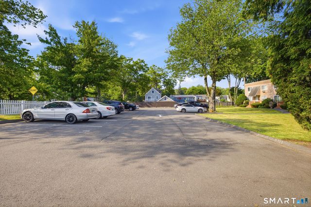201 Highview Avenue D2, Stamford, CT 06907