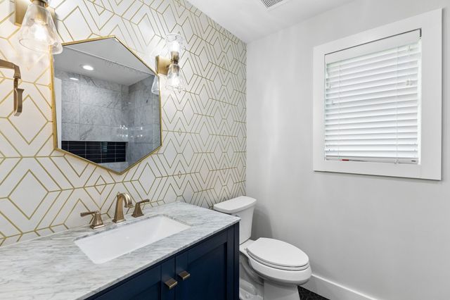 13726 Peyton Drive, Dallas, TX 75240